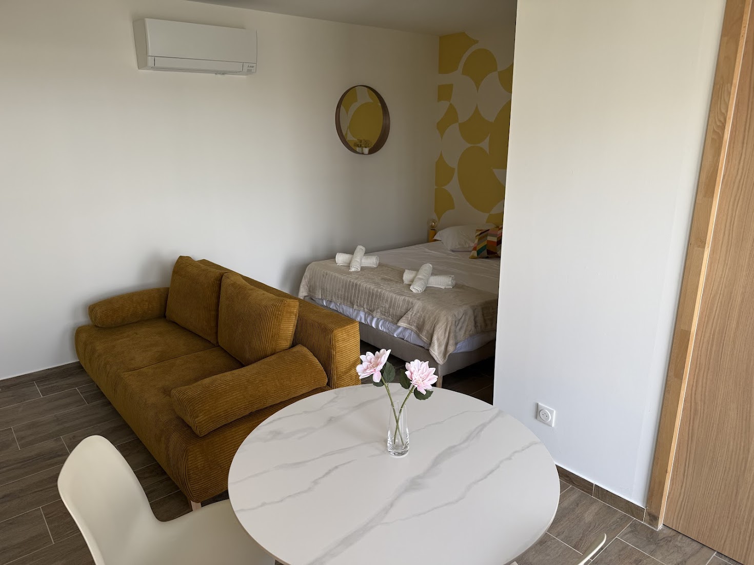 Le coin des lavandes — appart-hôtel 01